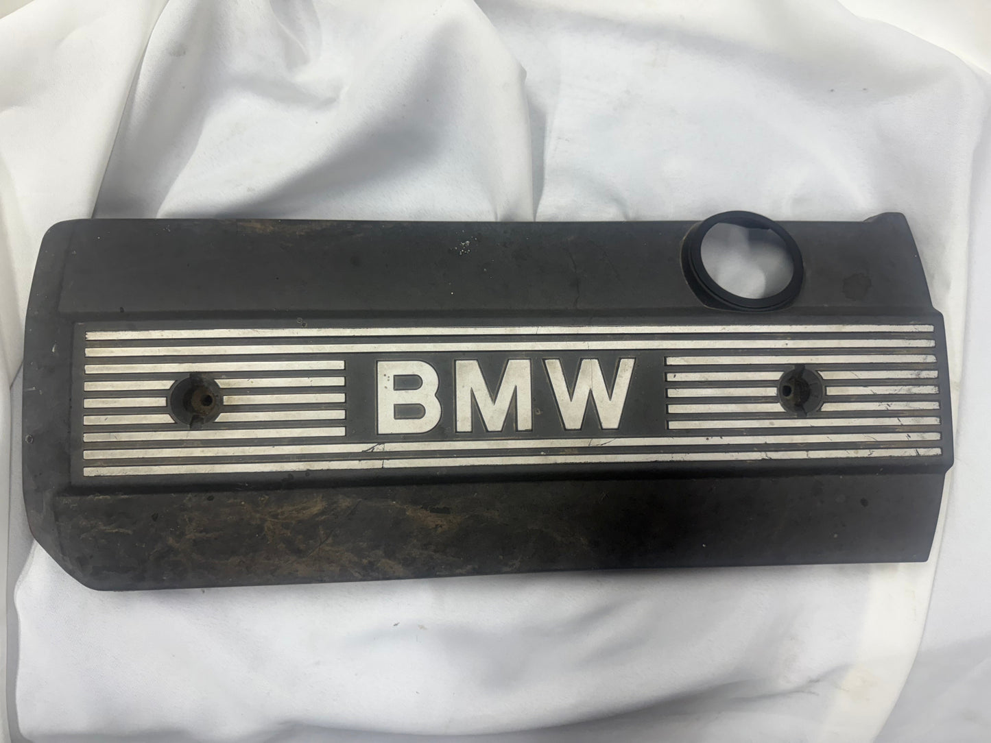 BMW OEM Cylinder head Cover 3 5 7 Series X3 X5 Z3 Z4 11121710781