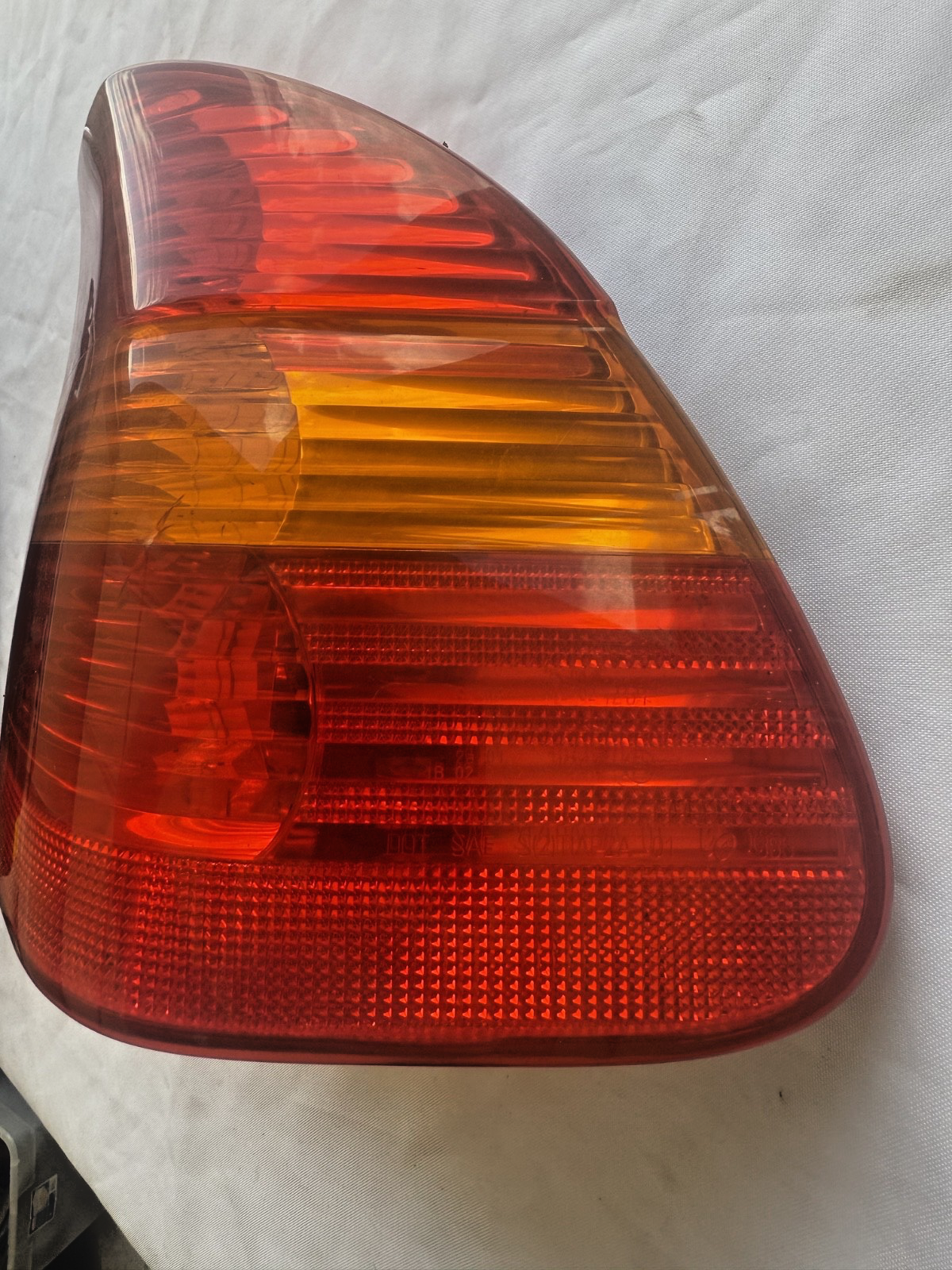BMW OEM E46 Sedan Right Rear Tail Light 63216946534 388022