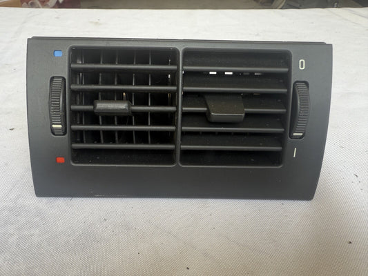 BMW OEM E39 Rear Air Vent 64228376150