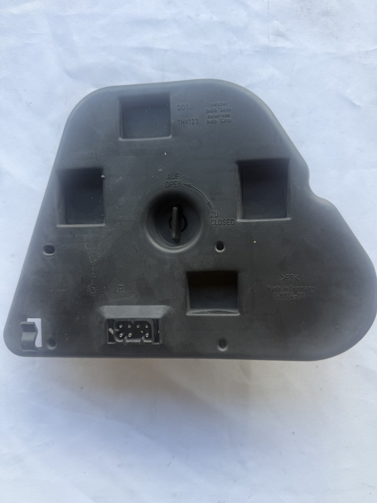 BMW OEM E39 5 Series Right Tail Light Bulb Socket 63218363566