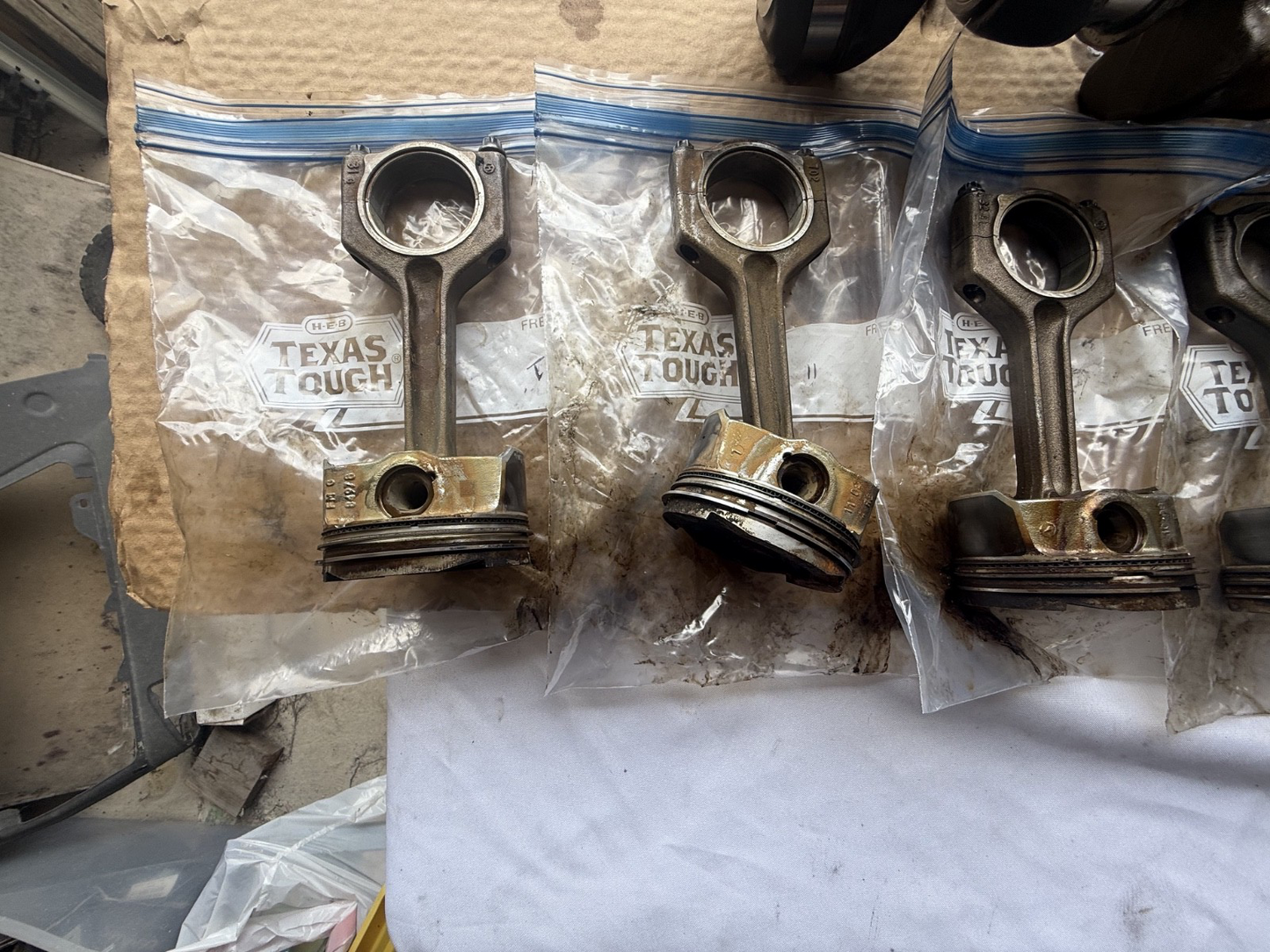 BMW OEM N54 Crankshaft 6-Bolt w/ Rods & Pistons