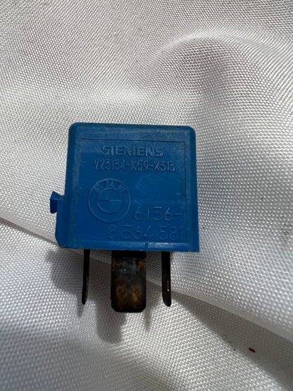 BMW E36 E90 E93 E39 E38 E53 E52 Z3 - RELAY 8364581 SIEMENS Blue