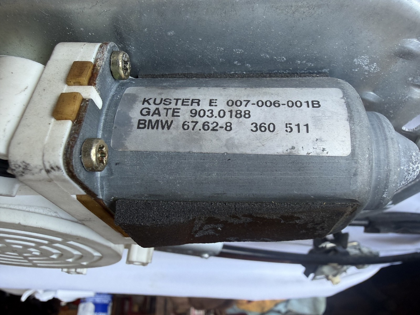 BMW OEM 95-03 E39 Electric Window Lifter Front Left Driver w/ Motor 51338252393