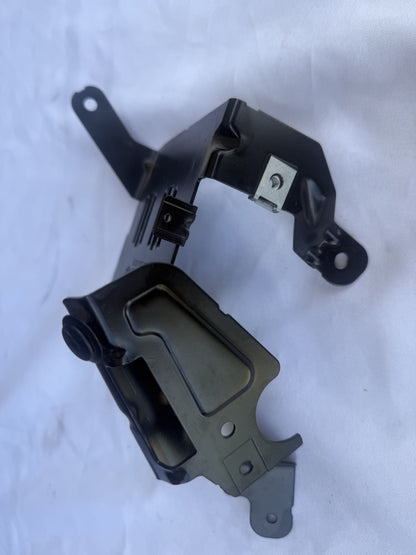 BMW OEM 5 Series E60 Amplifier Hifi System Holder 65159135719