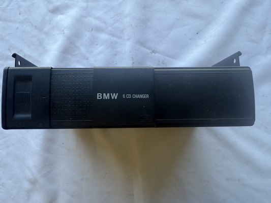 BMW OEM 6 CD Changer E36 E46 E39 X3 X5 Z3 Z4 82111469404