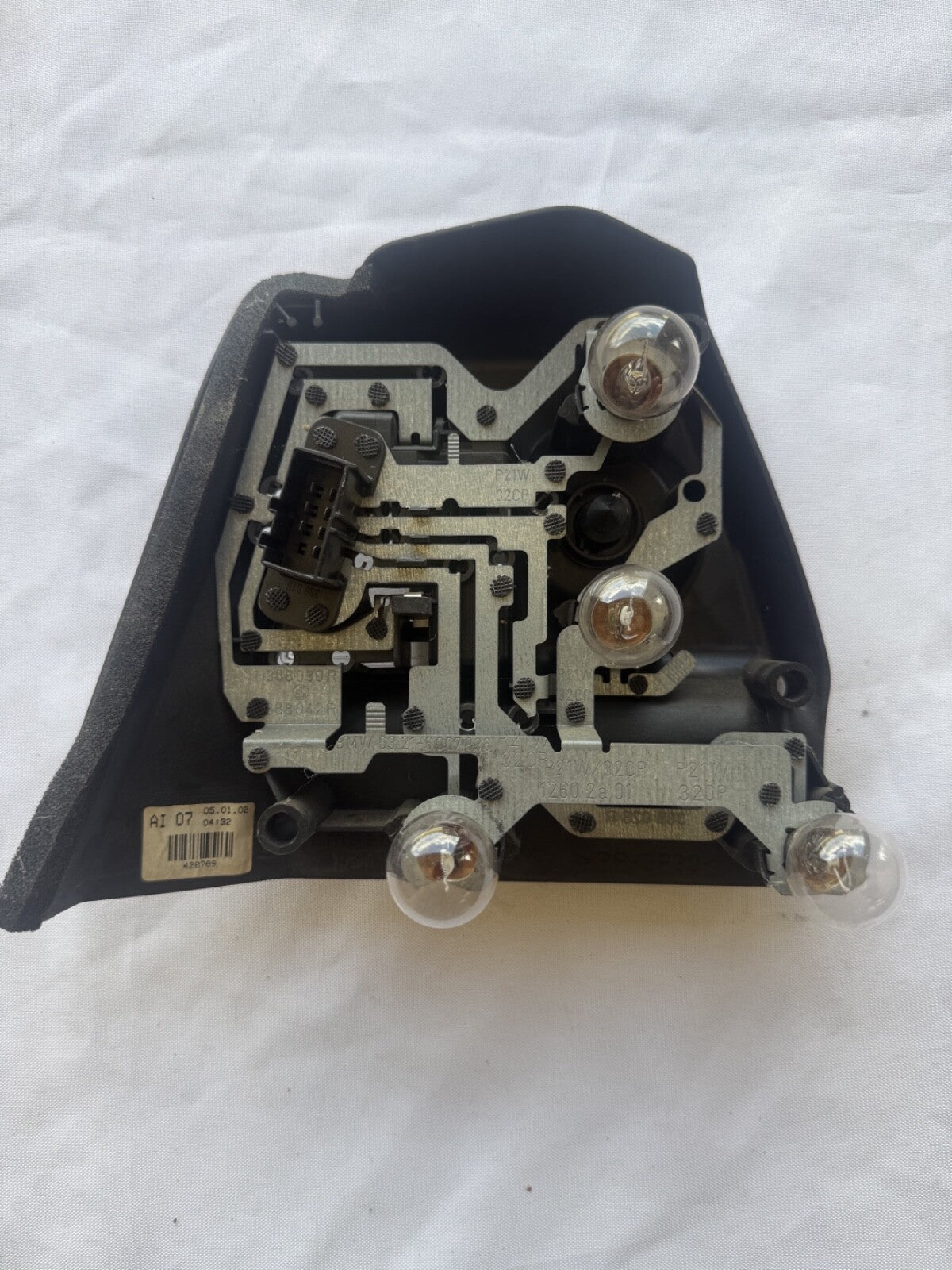 BMW OEM E46 Sedan Tail Light Bulb Socket Cover 63217165866