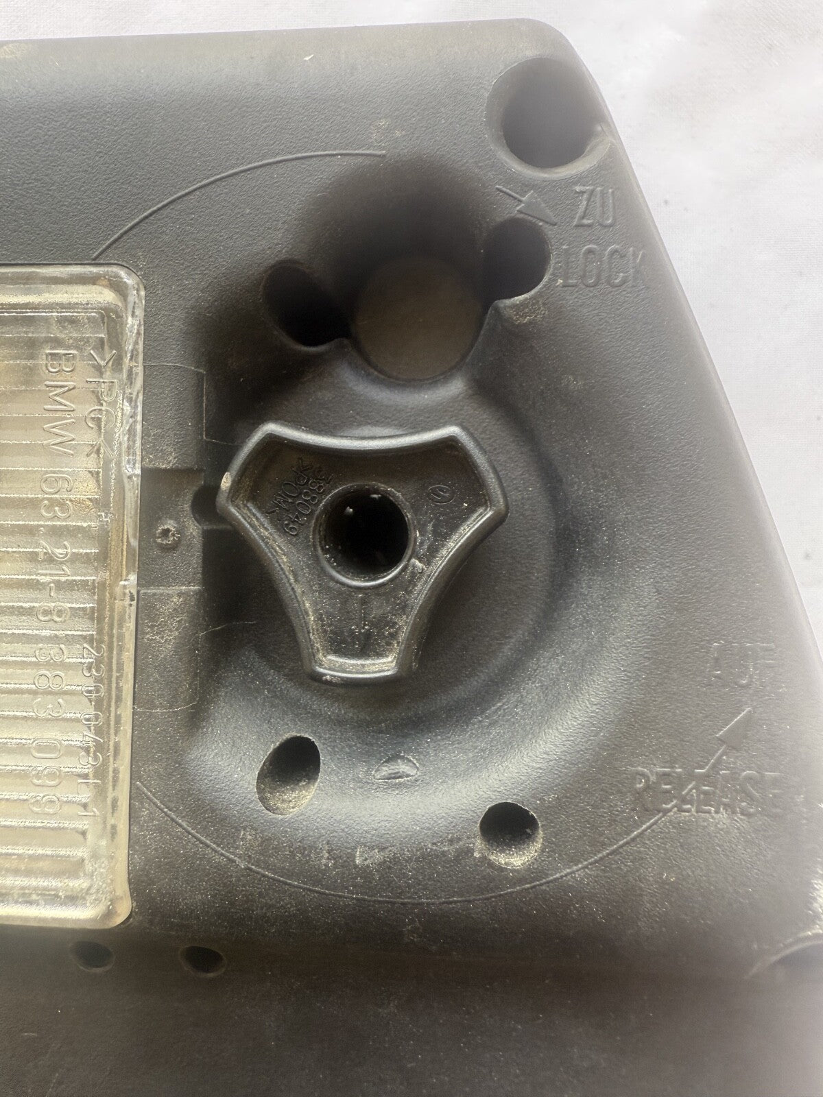 BMW OEM E46 Sedan Tail Light Bulb Socket Cover 63217165865 63216907935
