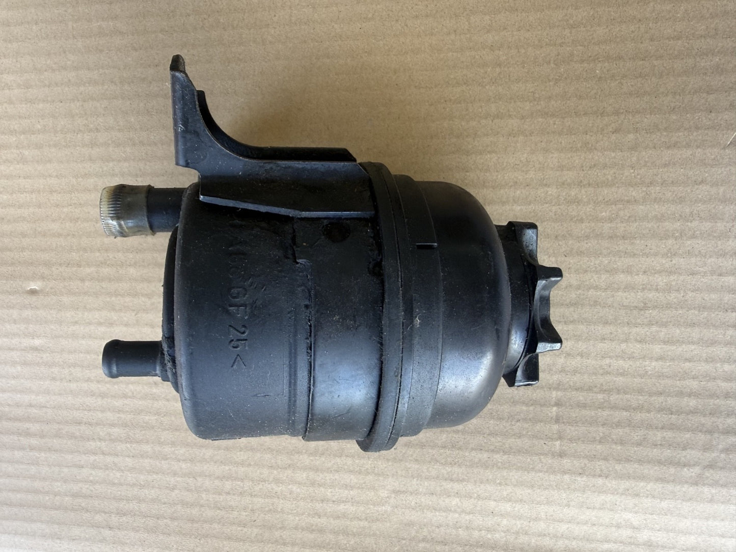 BMW OEM Power Steering Oil Carrier 32416851217