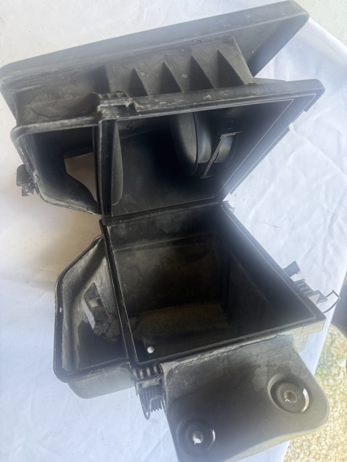 BMW OEM E46 X3 Intake Muffler Air Box 13717501975