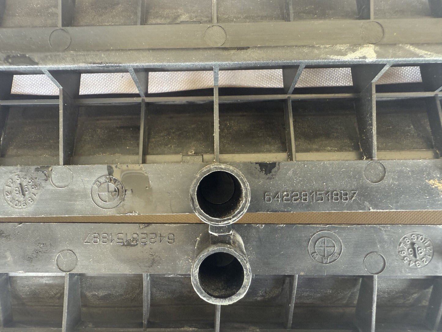 BMW OEM E36 Trunk Breather Vent 64228151887