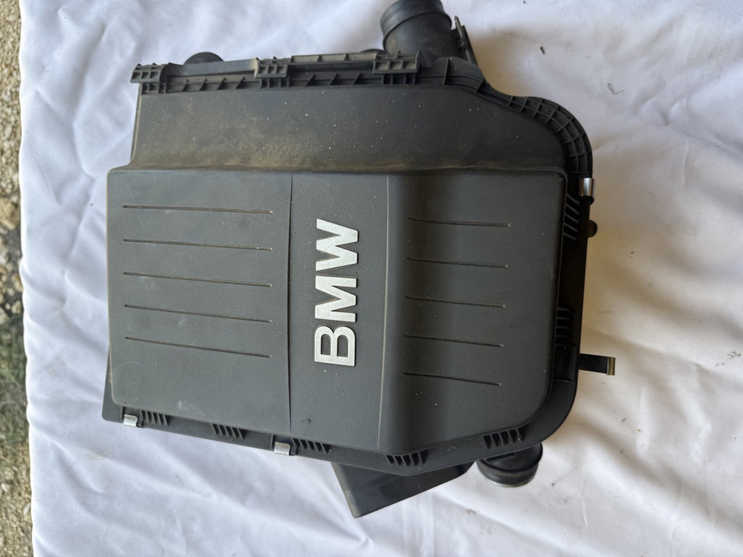 BMW OEM Intake Muffler E90 E91 E92 E93 E60 E61 13717556547