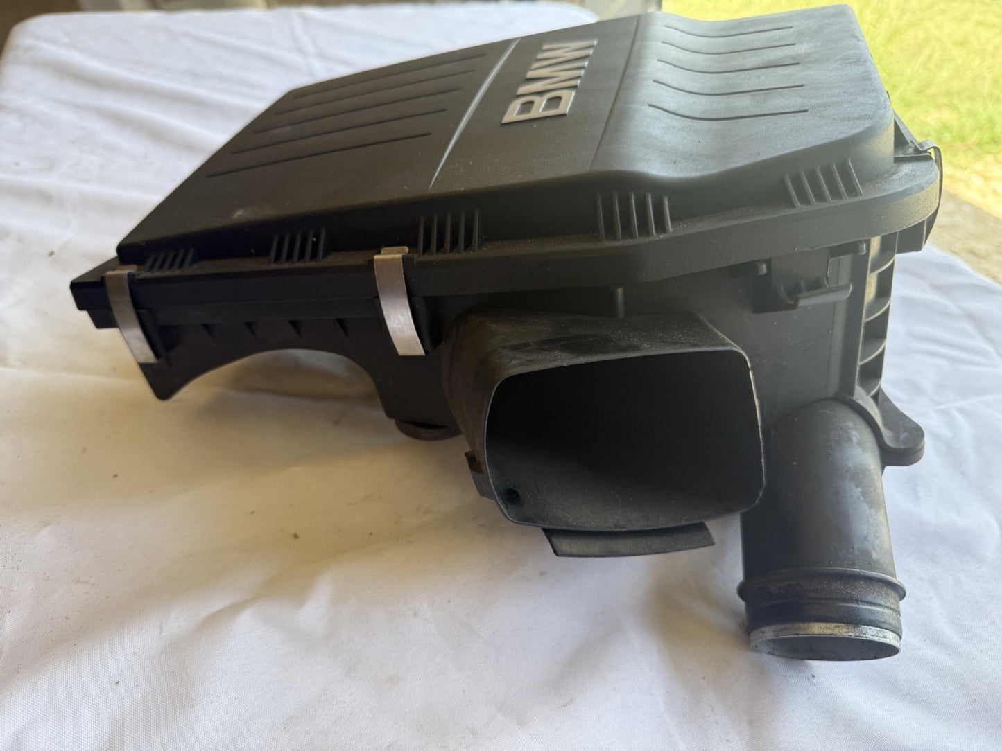 BMW OEM Intake Muffler E90 E91 E92 E93 E60 E61 13717556547