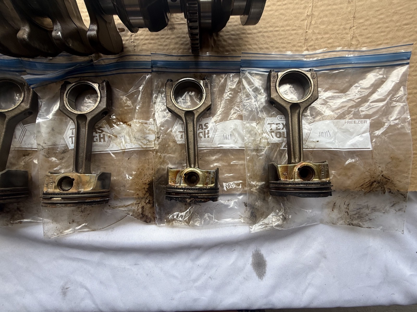 BMW OEM N54 Crankshaft 6-Bolt w/ Rods & Pistons