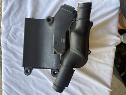 BMW OEM Intake Muffler E90 E91 E92 E93 E60 E61 13717556547