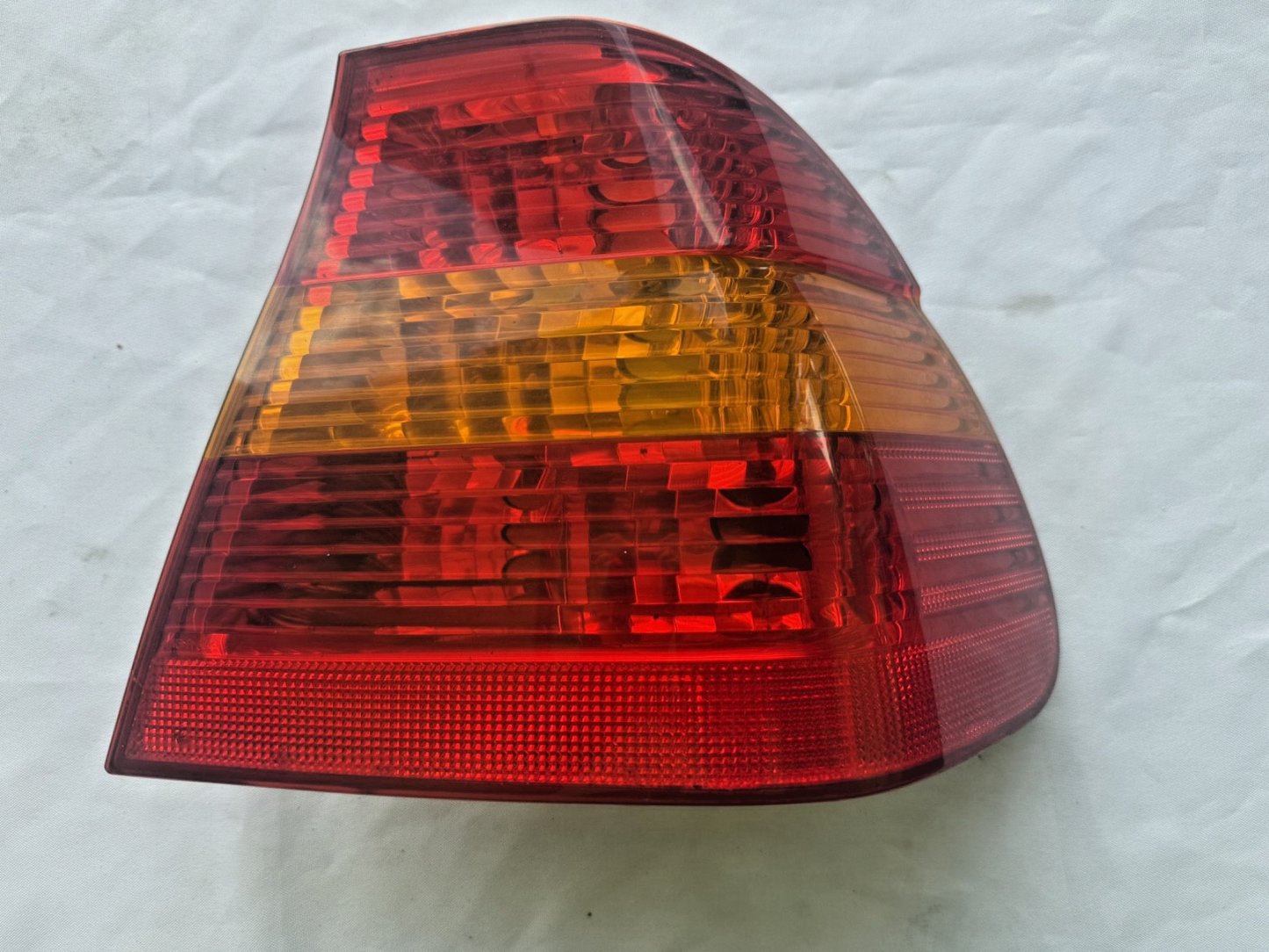 BMW OEM E46 Sedan Right Rear Tail Light 63216946534 388022