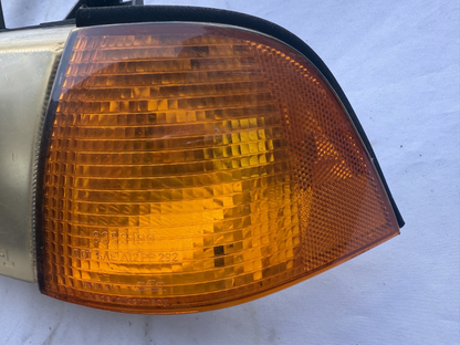 BMW OEM 90-99 E36 Left Headlight Turn Signal 63138353279 63121387861